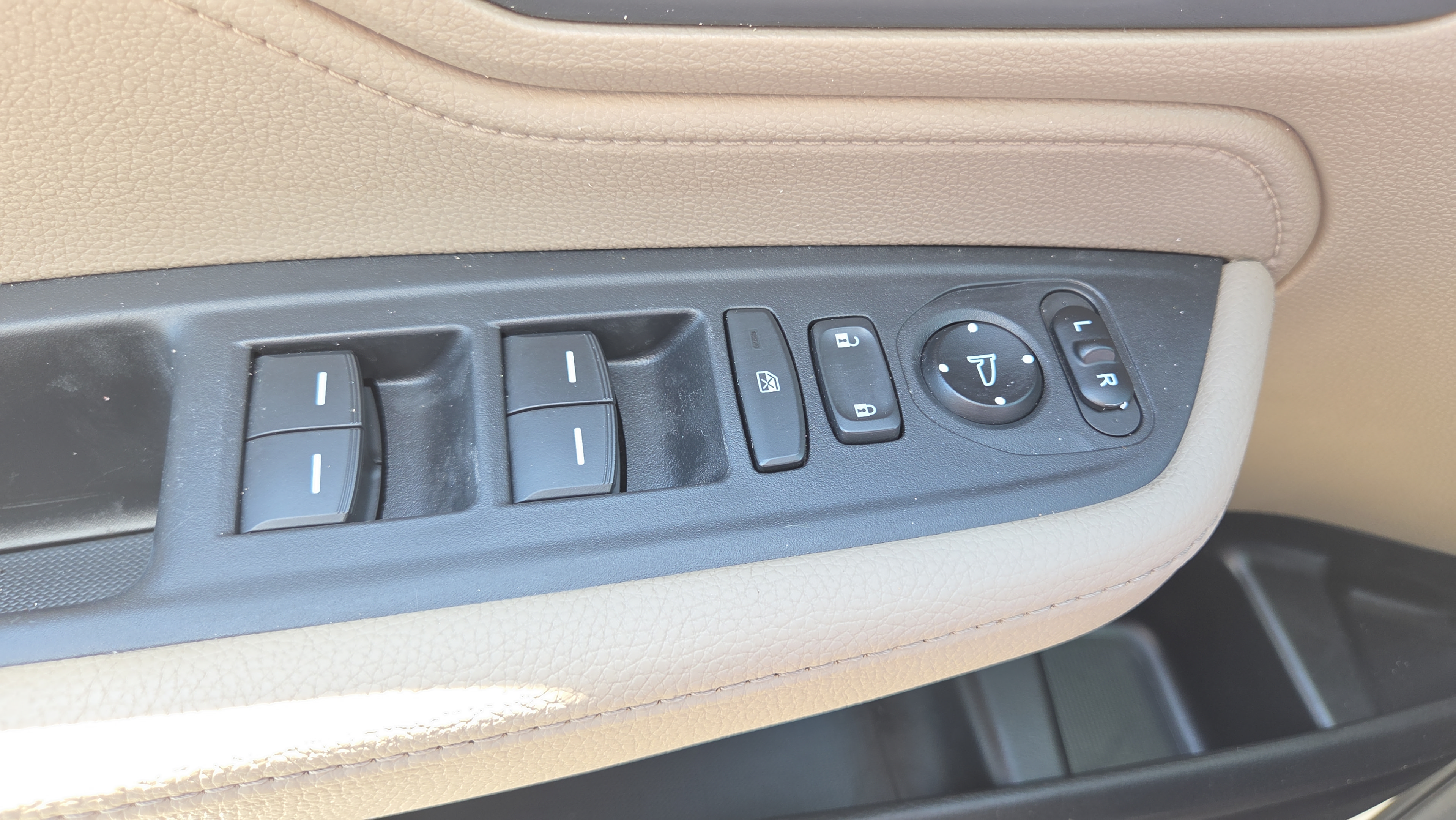 Used 2023 Honda Odyssey EX-L image 34