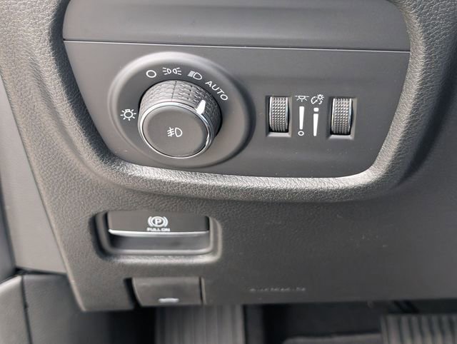 New 2026 Jeep Grand Cherokee Limited AWD/4WD image 14
