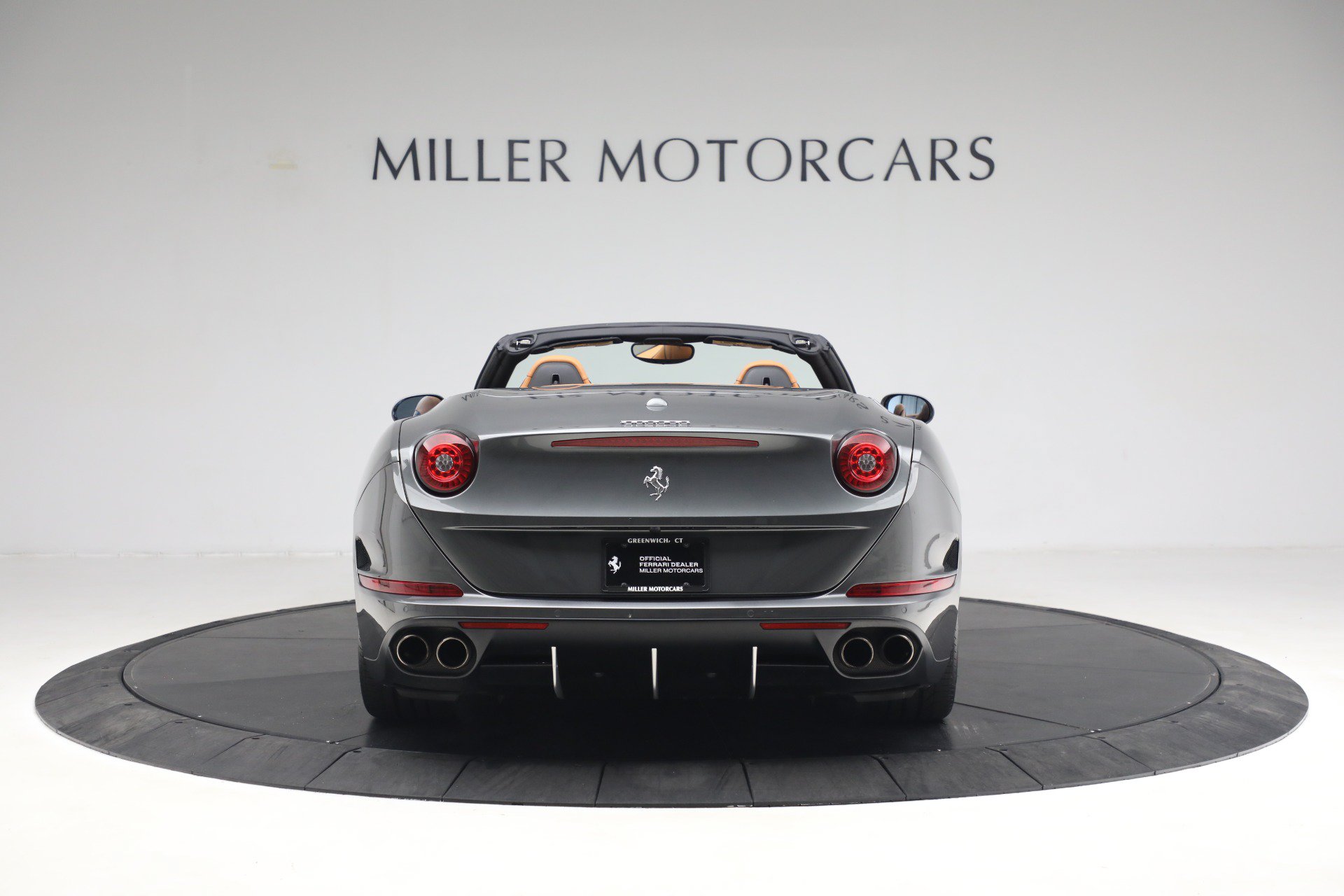 Certified 2017 Ferrari California T RWD image 6