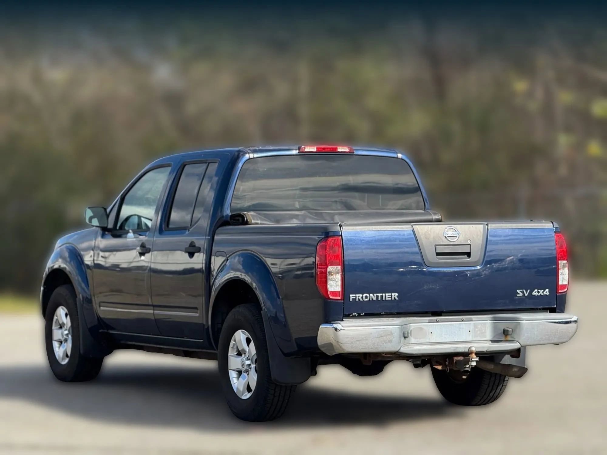 Used 2011 Nissan Frontier SV image 10