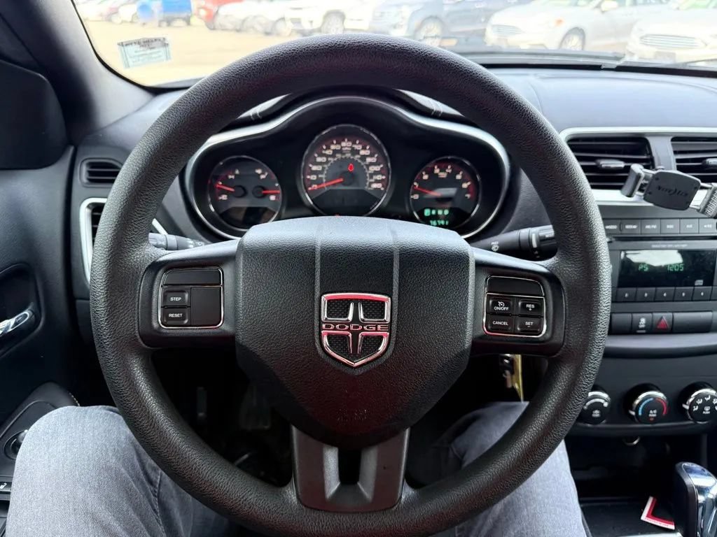 Used 2013 Dodge Avenger SE FWD image 19