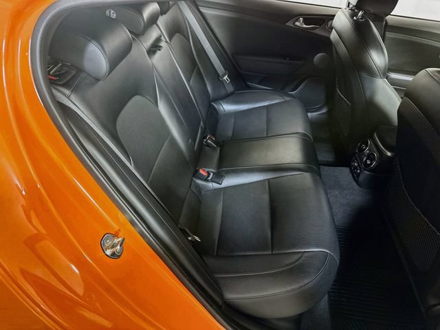 Used 2019 Kia Stinger GTS AWD/4WD image 13