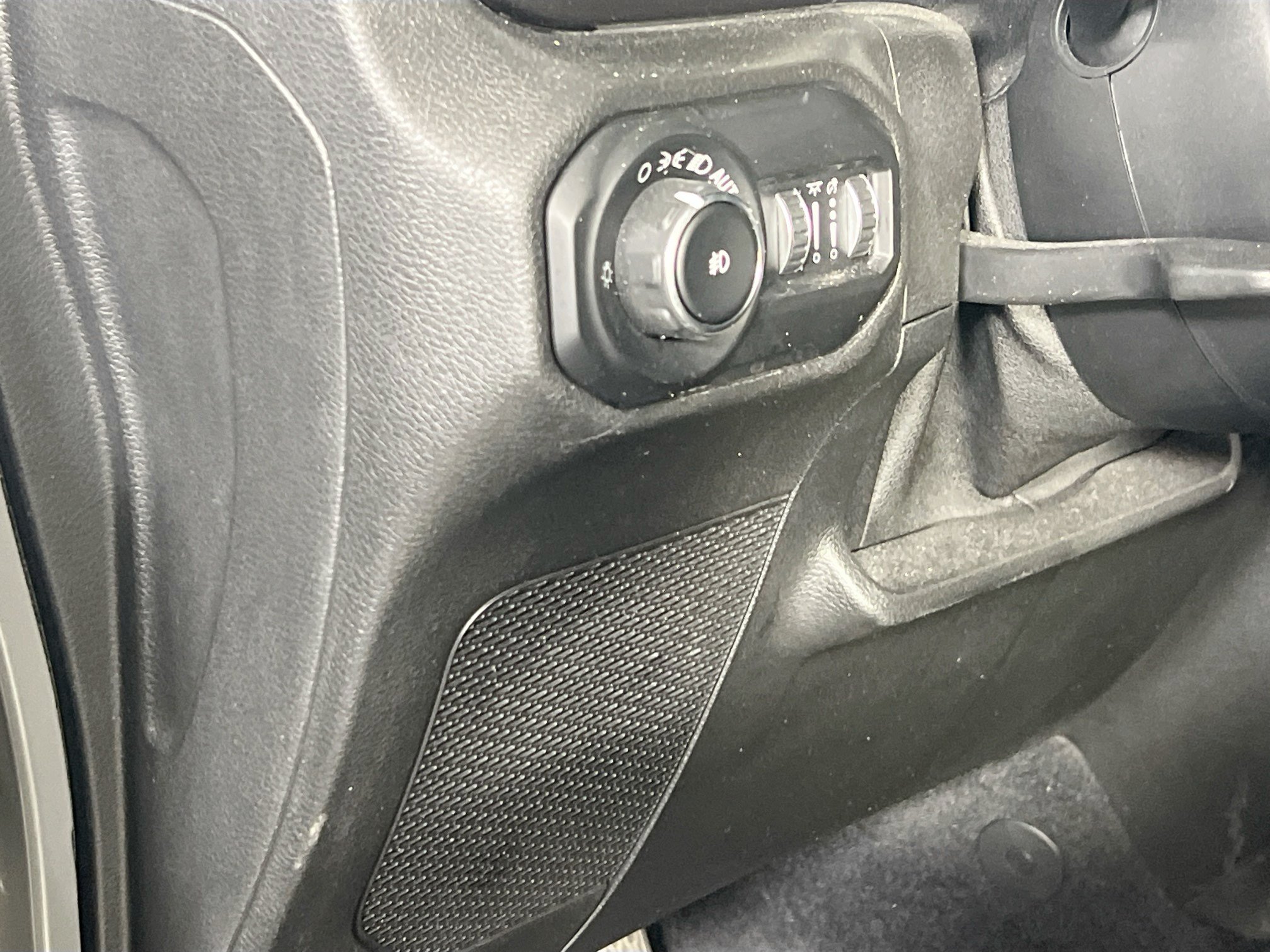 Used 2020 Jeep Wrangler Unlimited Sahara AWD/4WD image 10