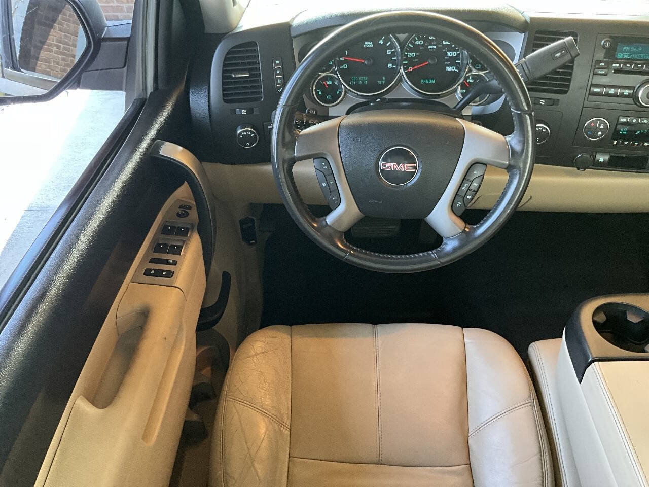 Used 2011 GMC Sierra 1500 SLE w/ Power Tech Package AWD/4WD image 23