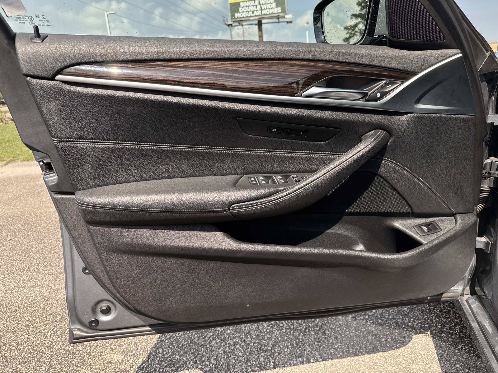 Used 2019 BMW 540i xDrive w/ Executive Package AWD/4WD image 18