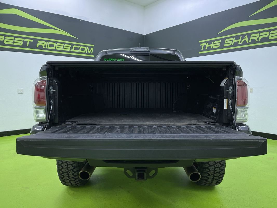 Used 2021 Toyota Tacoma TRD Off-Road w/ TRD Premium Off Road Package image 9