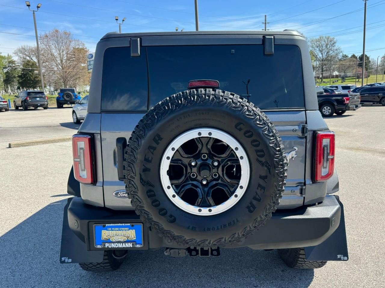 Certified 2023 Ford Bronco Big Bend w/ Sasquatch Package image 4