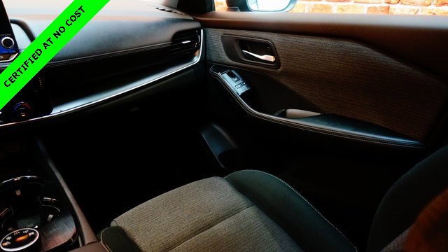 Used 2022 Nissan Rogue SV image 35