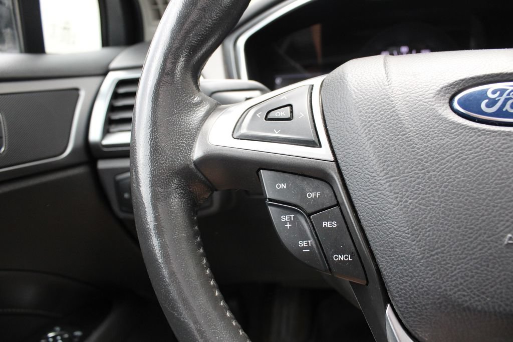 Used 2014 Ford Fusion Titanium AWD/4WD image 12