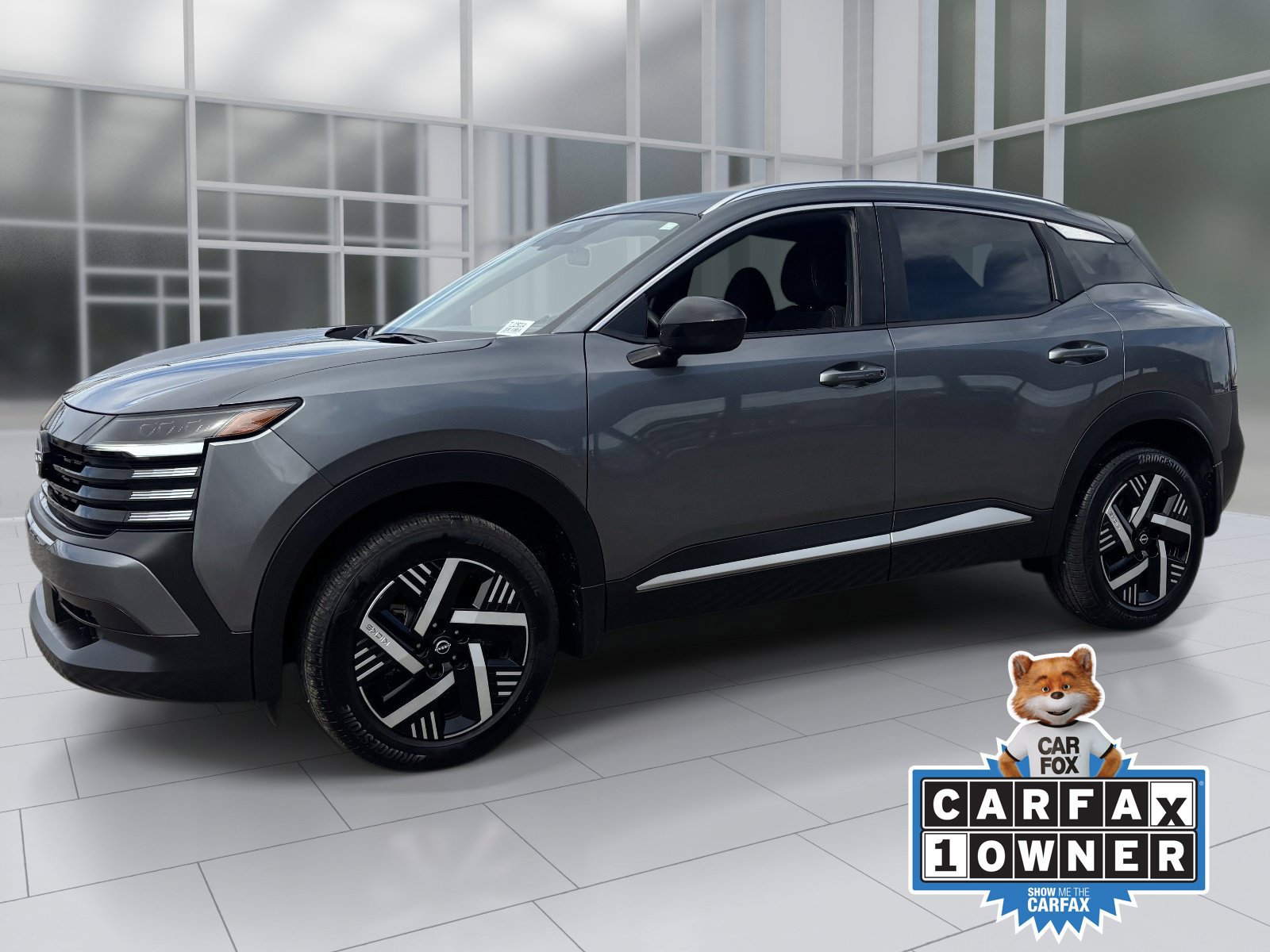 Certified 2026 Nissan Kicks SV FWD image 2