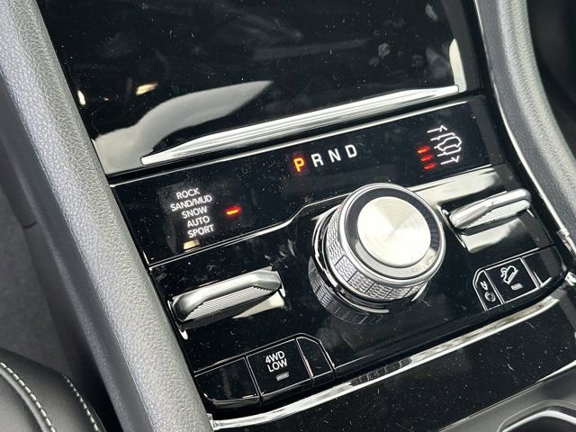 New 2025 Jeep Grand Cherokee L Overland image 27