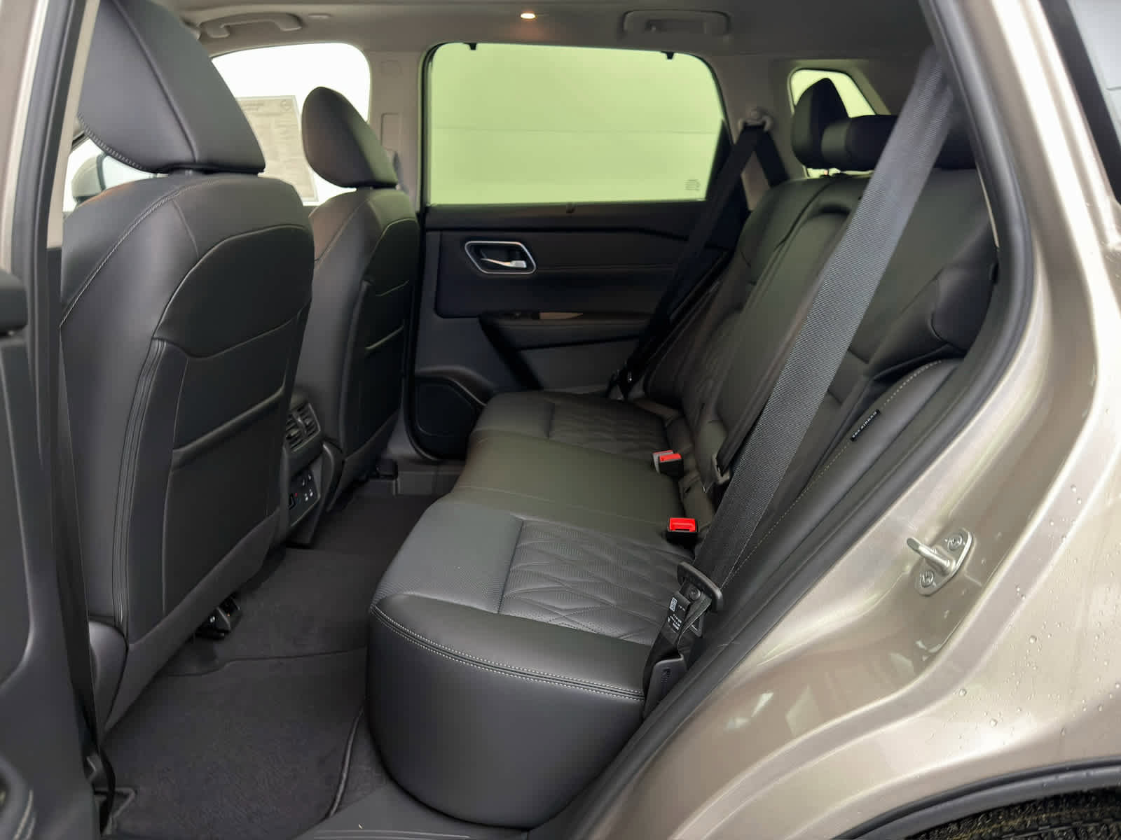 New 2026 Nissan Rogue Platinum w/ Platinum Premium Package image 16