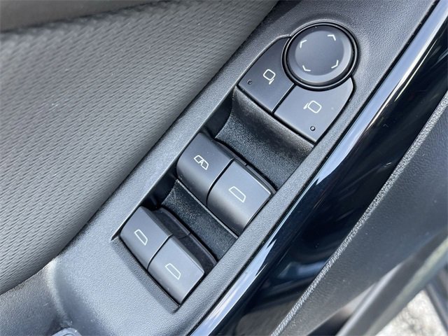 Used 2025 Chevrolet Equinox LT image 13