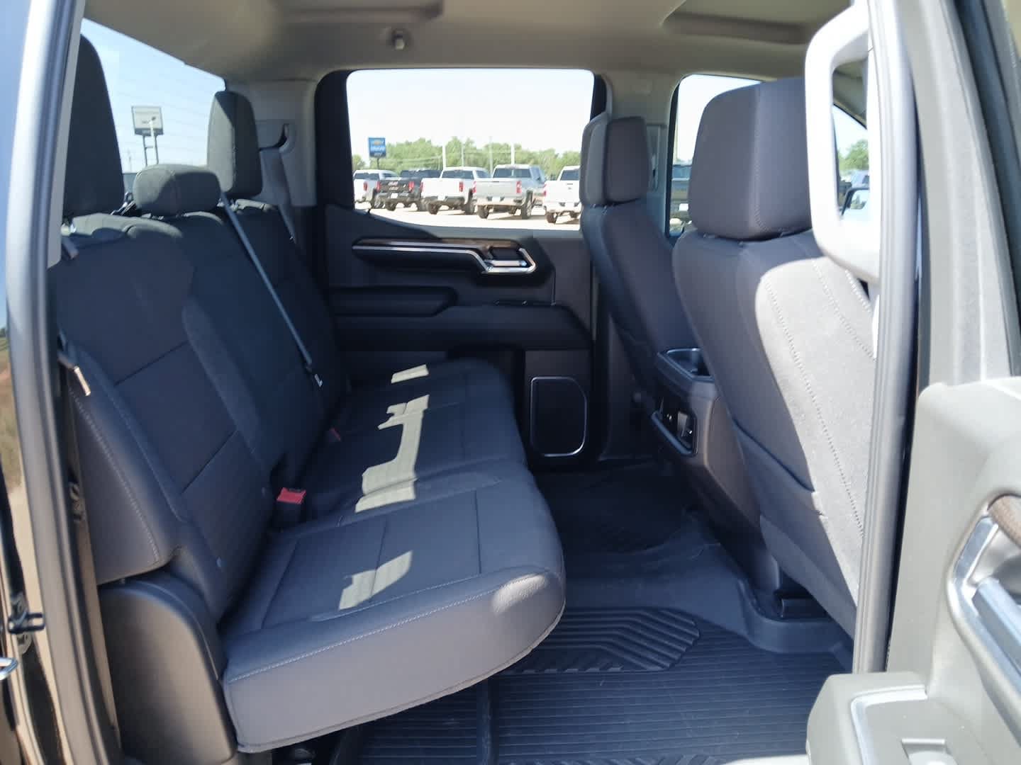 Used 2024 Chevrolet Silverado 1500 LT Trail Boss AWD/4WD image 69