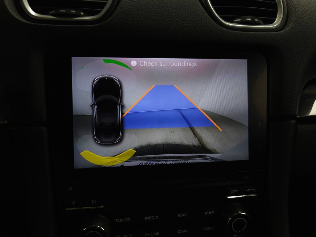 Used 2019 Porsche 718 Boxster RWD image 23