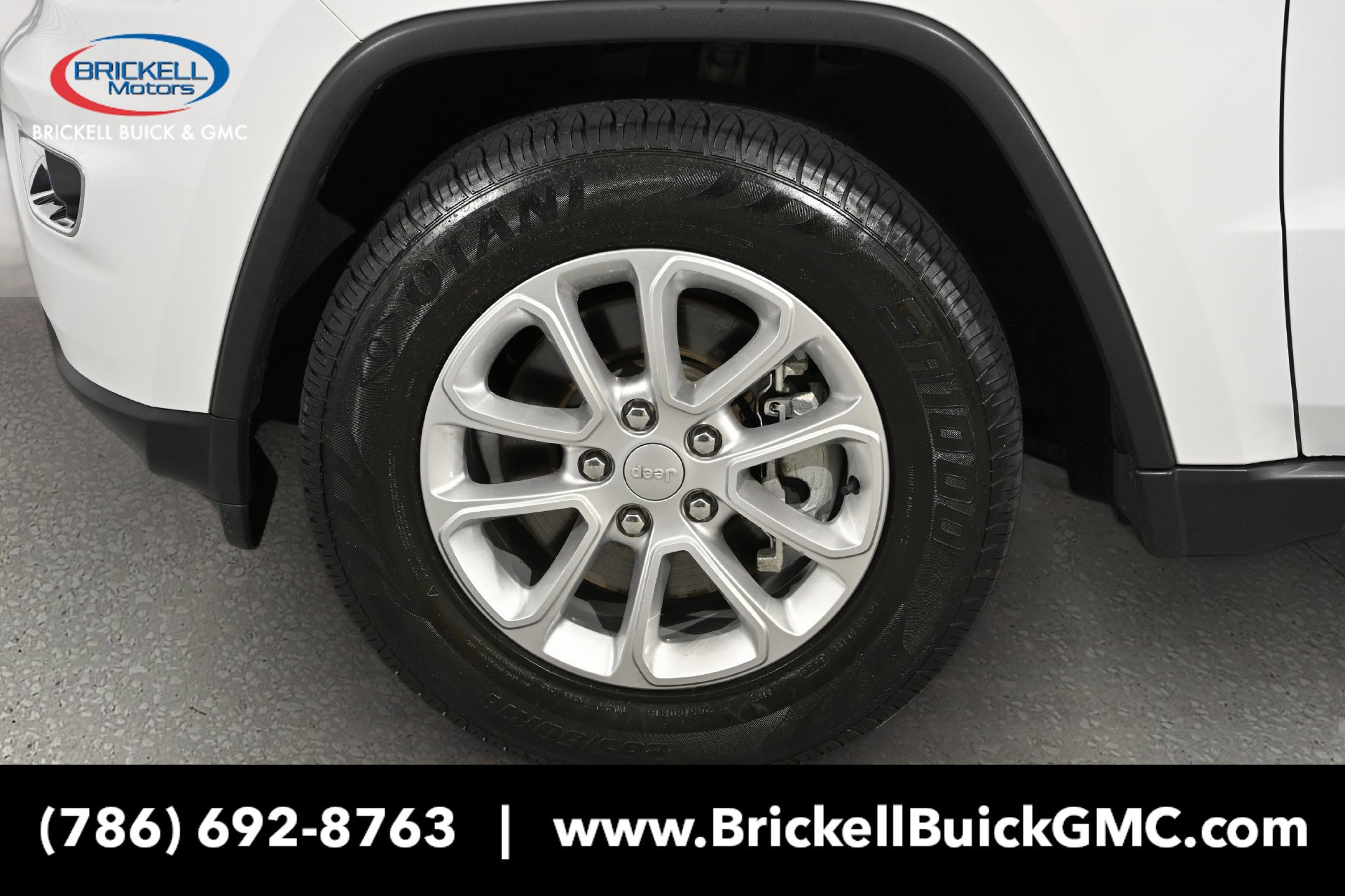 Used 2022 Jeep Grand Cherokee Laredo X AWD/4WD image 39