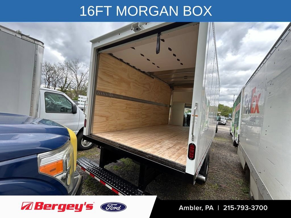 New 2027 Ford E-450 and Econoline 450 Super Duty w/ Driver's Safety Package RWD image 6