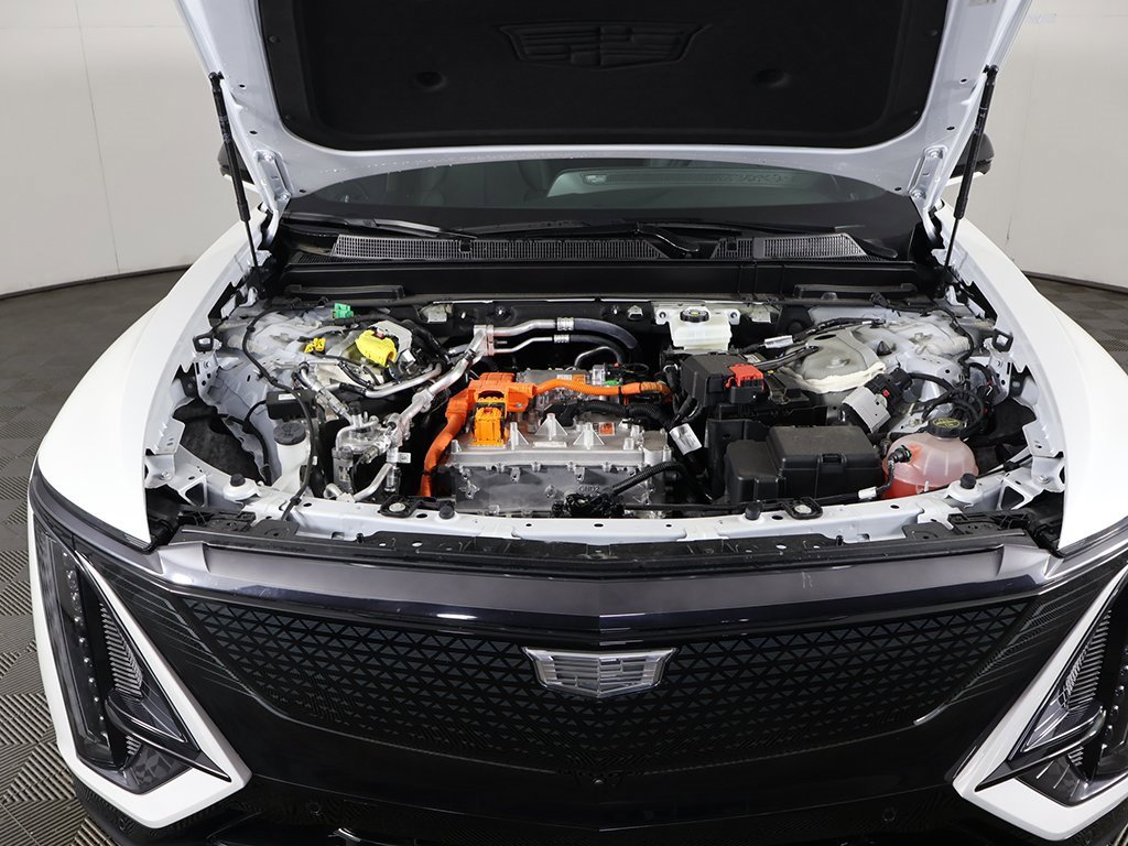 Used 2025 Cadillac Lyriq Sport w/ LPO, Floor Liner Package image 20