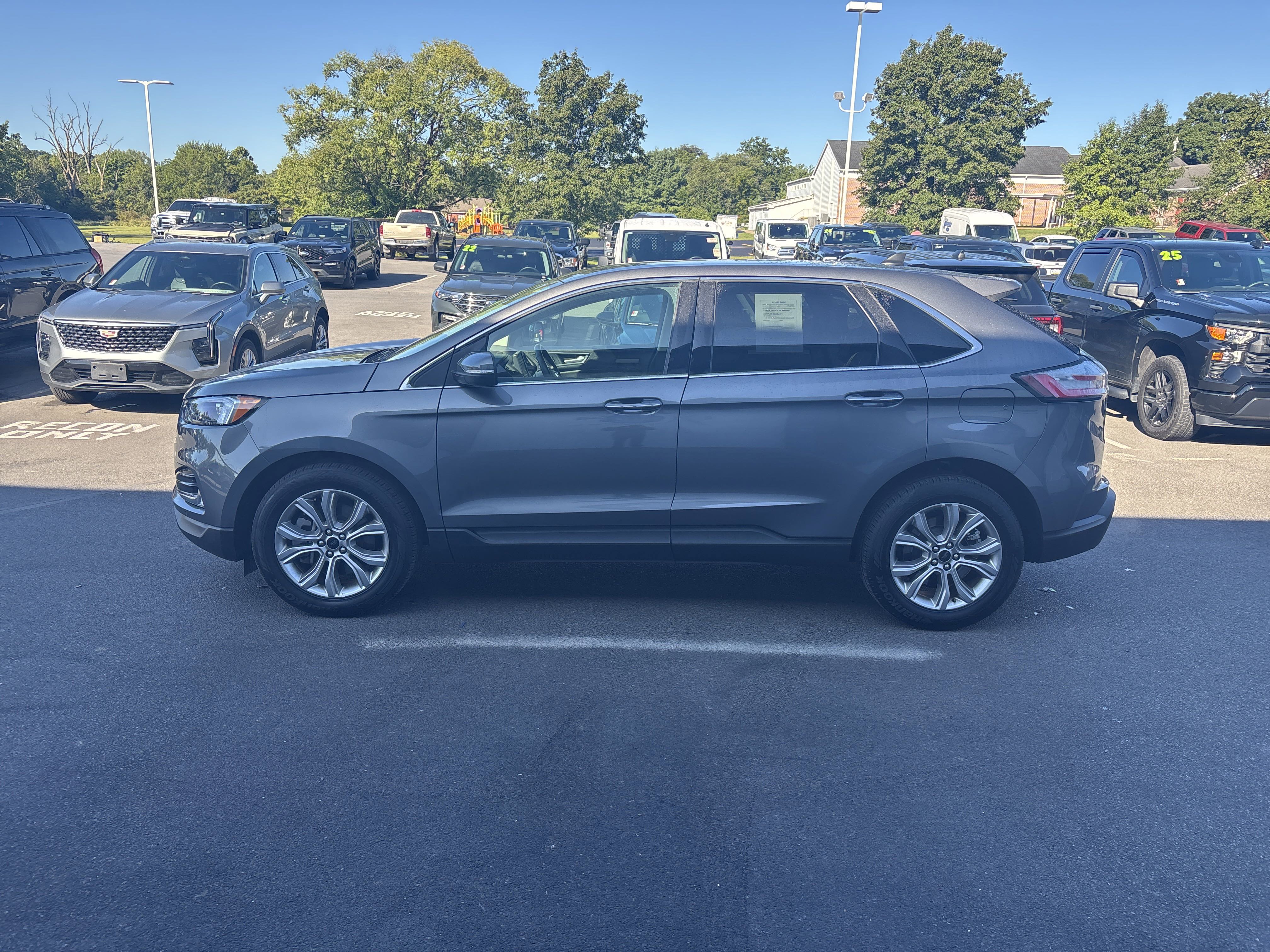 Used 2024 Ford Edge Titanium image 7