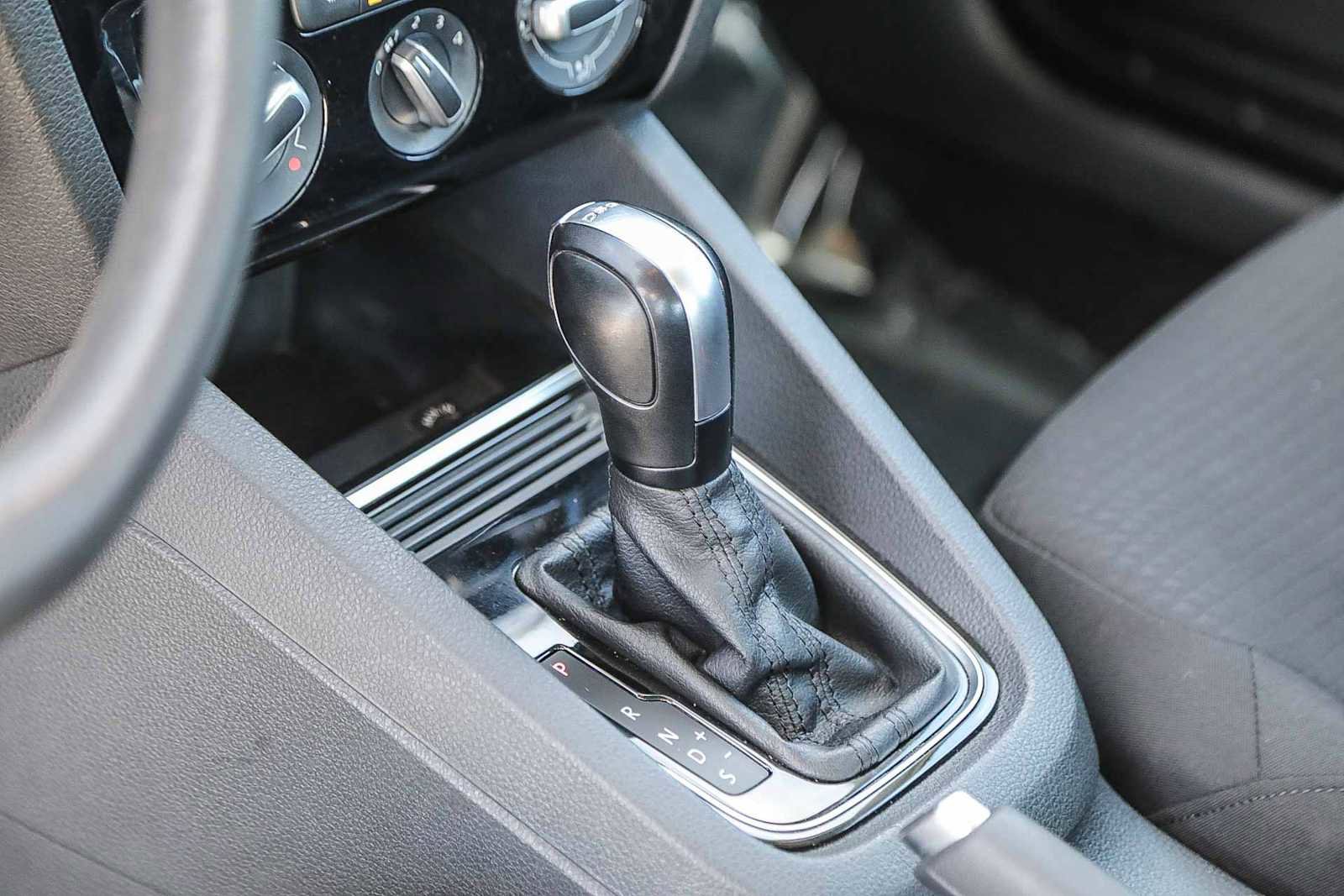 Used 2015 Volkswagen Jetta TDI S image 20