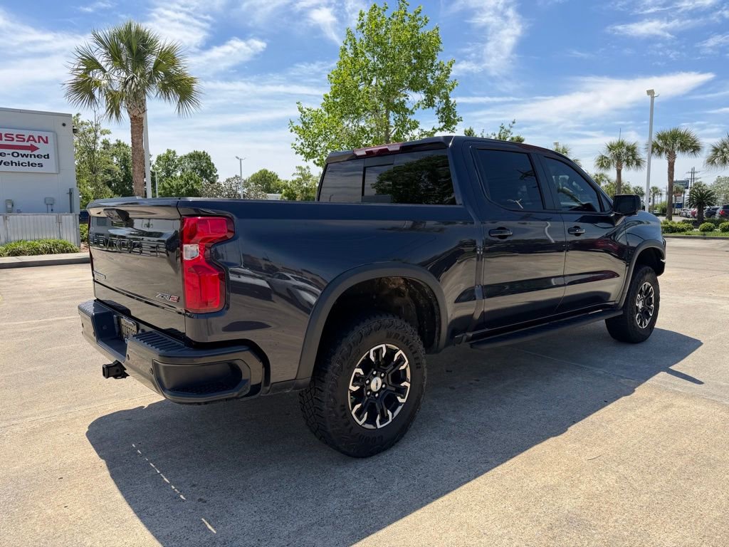 Used 2023 Chevrolet Silverado 1500 ZR2 image 4