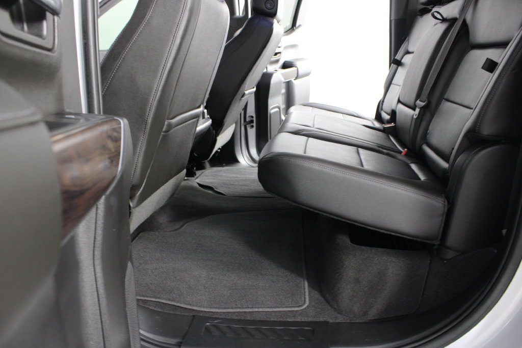 Used 2019 GMC Sierra 1500 SLT w/ SLT Premium Plus Package RWD image 19