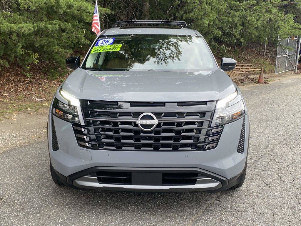 Used 2026 Nissan Pathfinder Platinum w/ Accent Package AWD/4WD image 7
