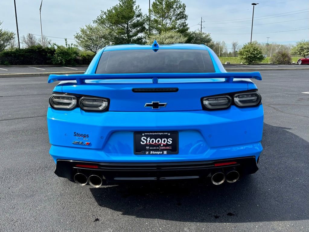 Used 2022 Chevrolet Camaro ZL1 RWD image 6