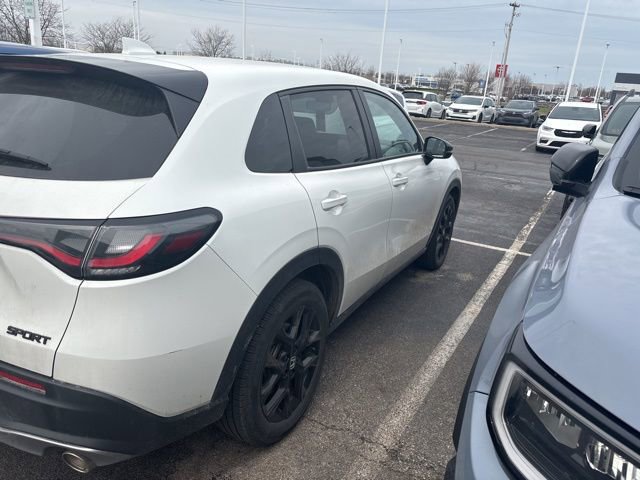 Used 2024 Honda HR-V Sport image 6