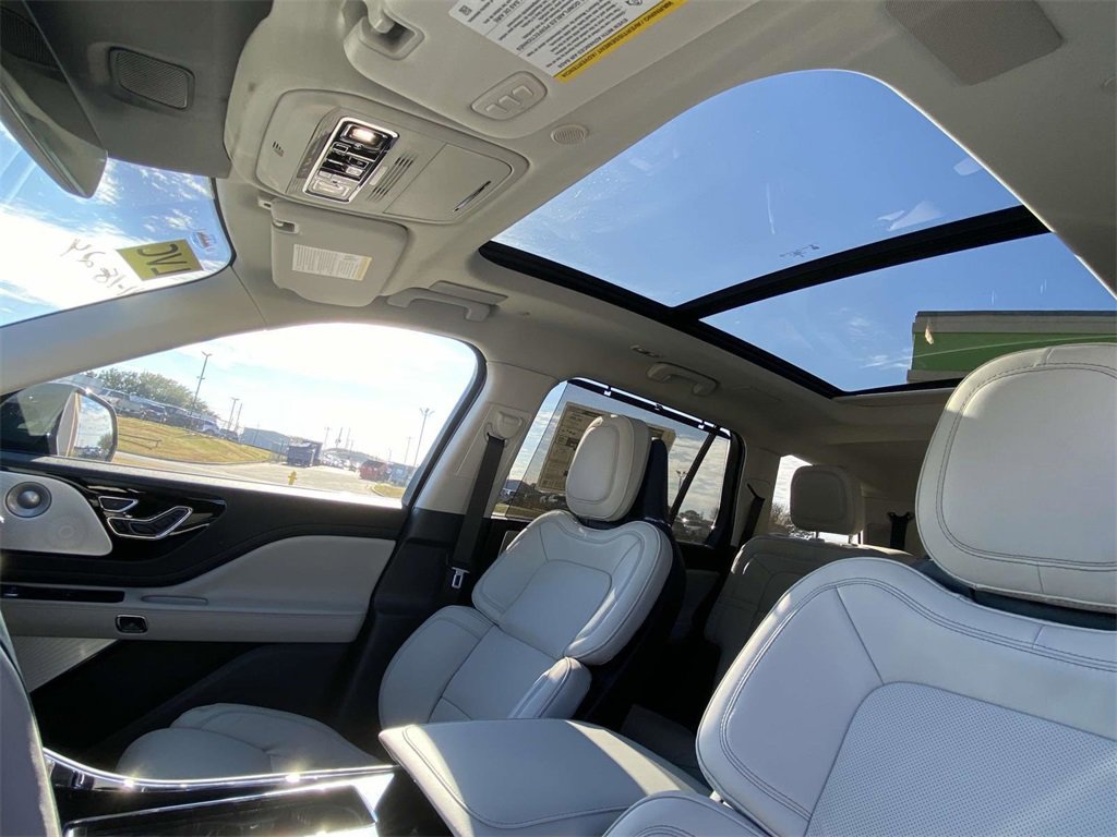 New 2025 Lincoln Aviator Reserve w/ Luxury Package image 19