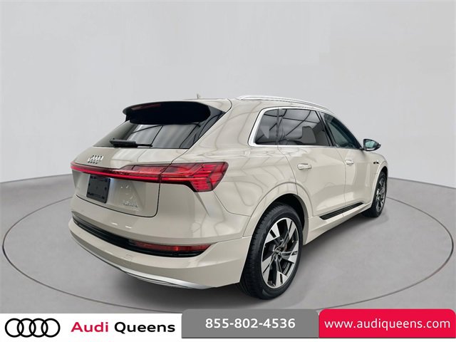 Certified 2022 Audi e-tron Premium image 4