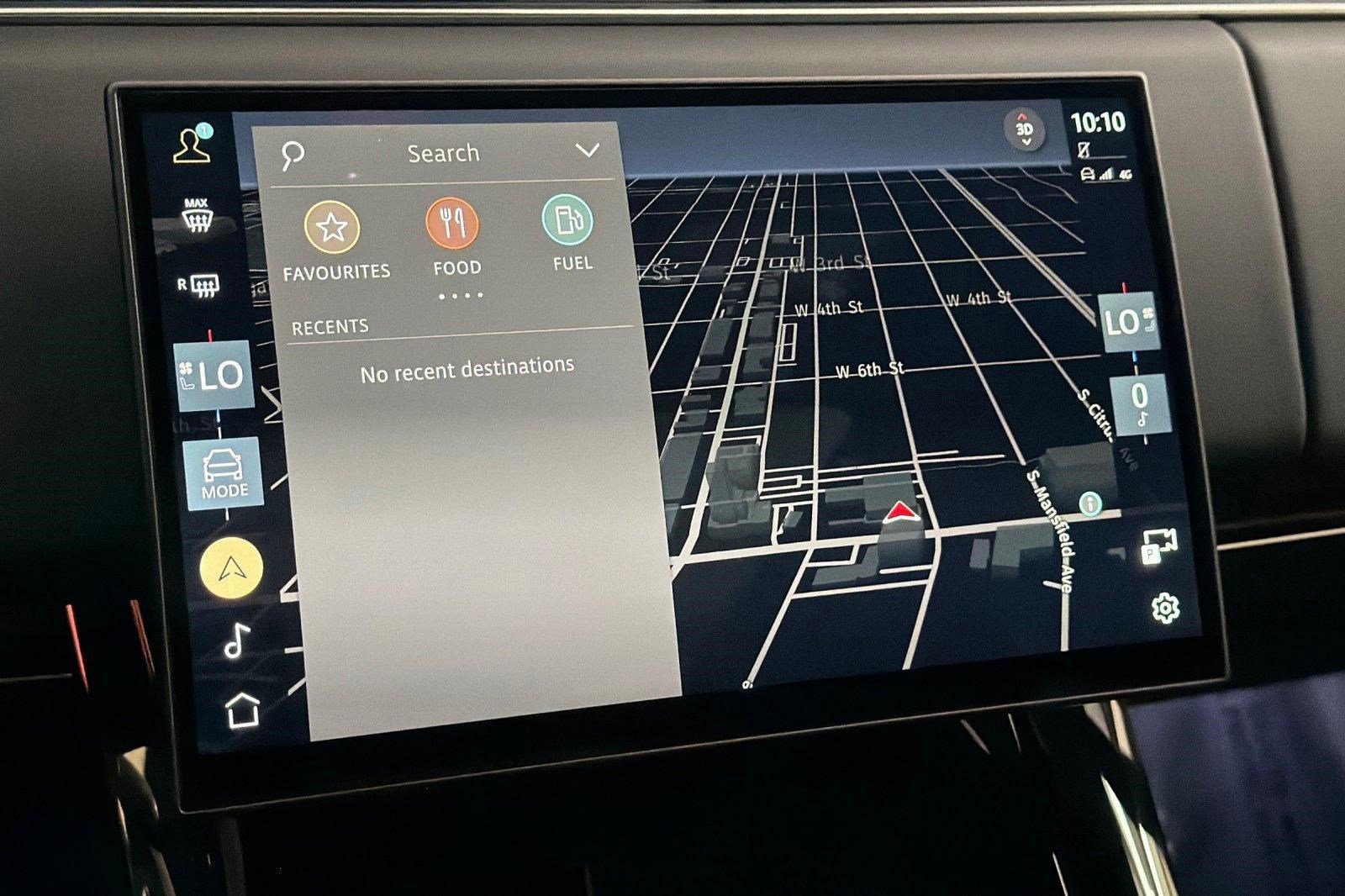 Used 2025 Land Rover Range Rover Sport SE image 25