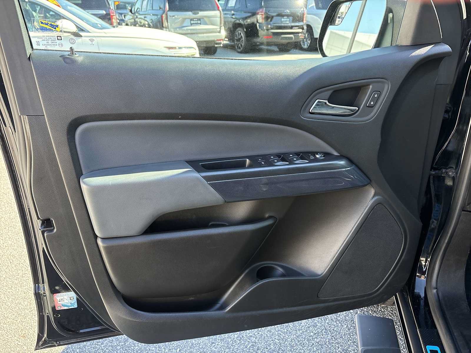Used 2022 Chevrolet Colorado Z71 AWD/4WD image 20