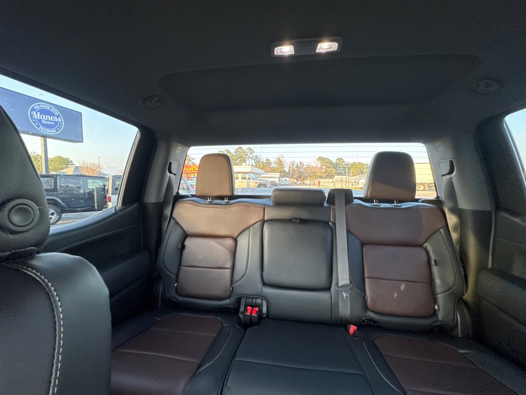 Used 2022 Chevrolet Silverado 1500 RST image 16