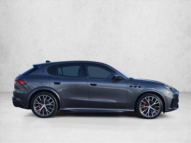 Used 2024 Maserati Grecale Trofeo AWD/4WD image 4
