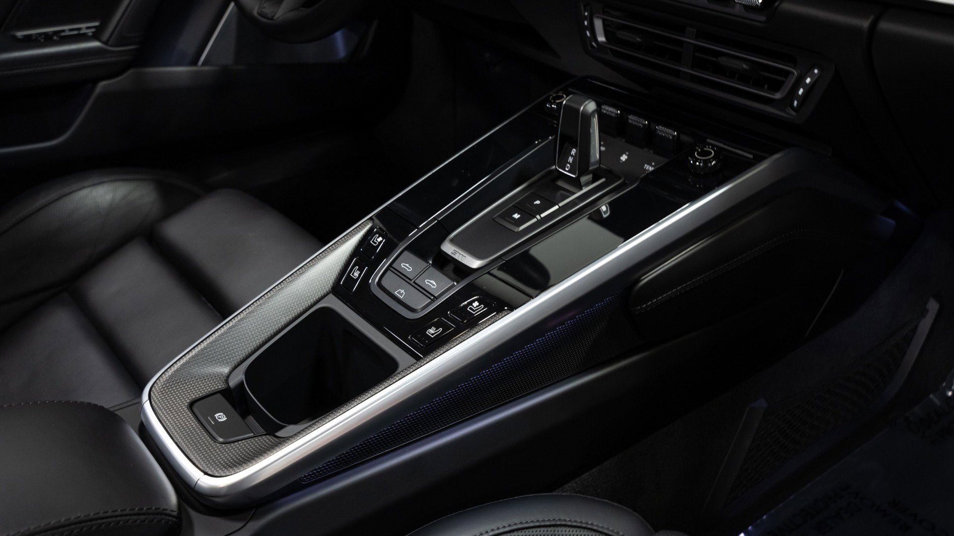 Used 2021 Porsche 911 Turbo S image 82