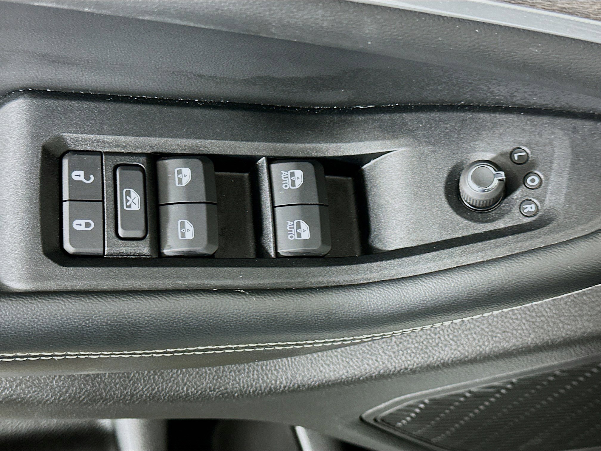 Used 2023 Jeep Grand Cherokee L Limited image 15