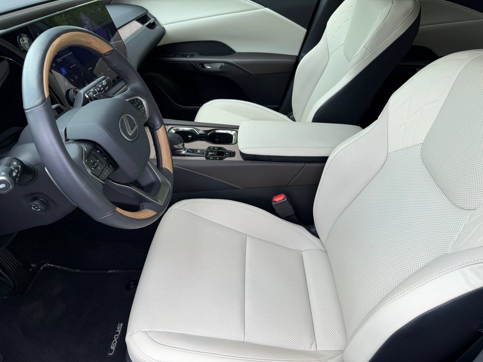Certified 2024 Lexus RX 350h w/ Convenience Package AWD/4WD image 5