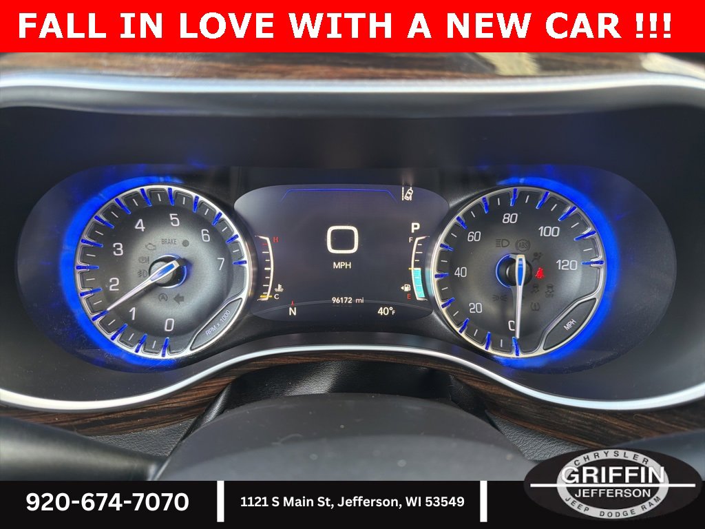 Used 2022 Chrysler Pacifica Limited image 20