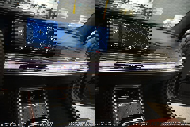 Used 2023 BMW 760i xDrive w/ Parking Assistance Package image 30