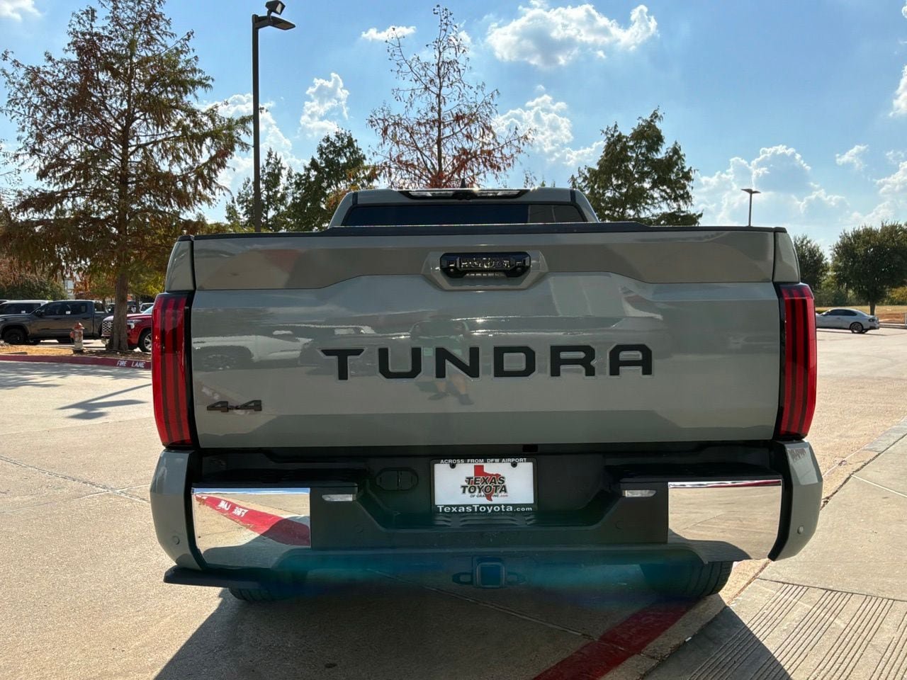 Used 2024 Toyota Tundra SR5 w/ TRD Off-Road Premium Package AWD/4WD image 7