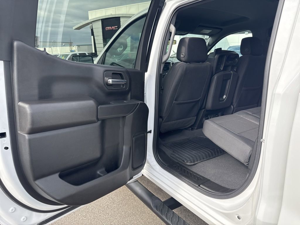Used 2024 Chevrolet Silverado 1500 Custom AWD/4WD image 25