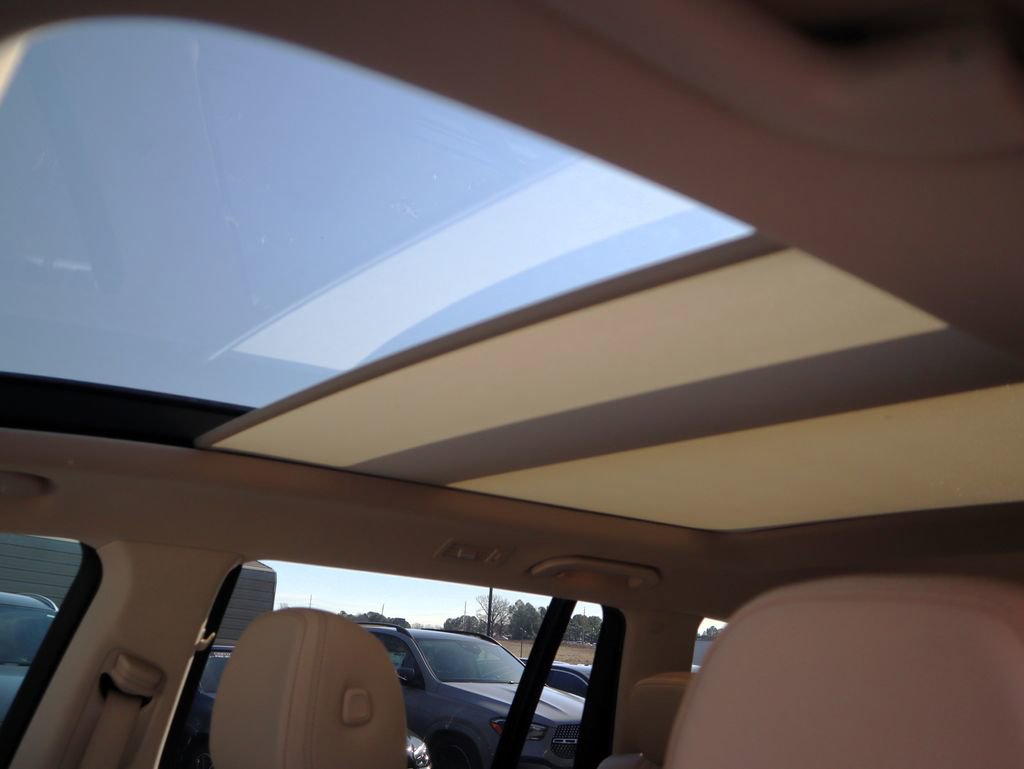 Certified 2023 Mercedes-Benz GLS 450 4MATIC image 15