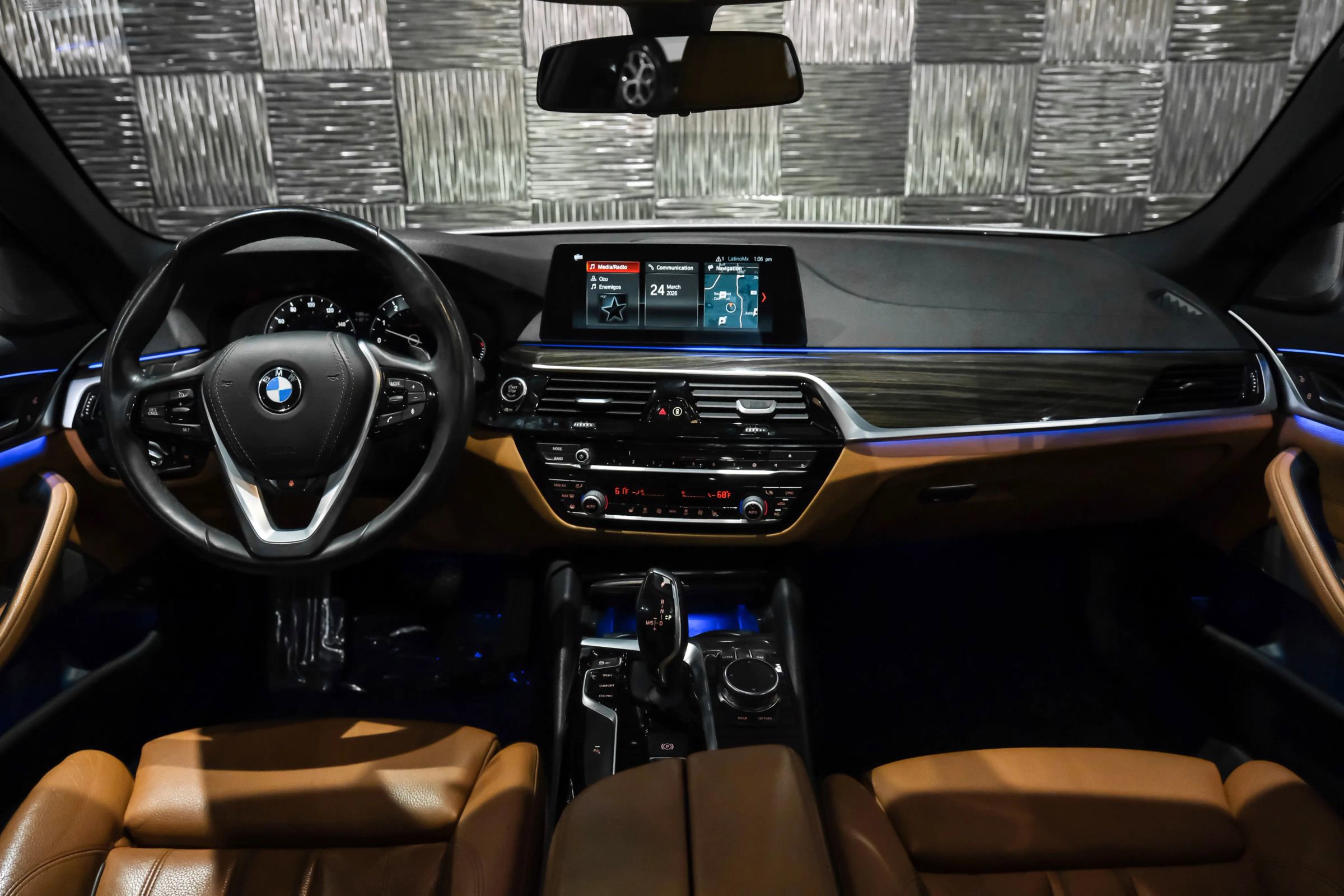 Used 2018 BMW 540i xDrive w/ Premium Package image 17