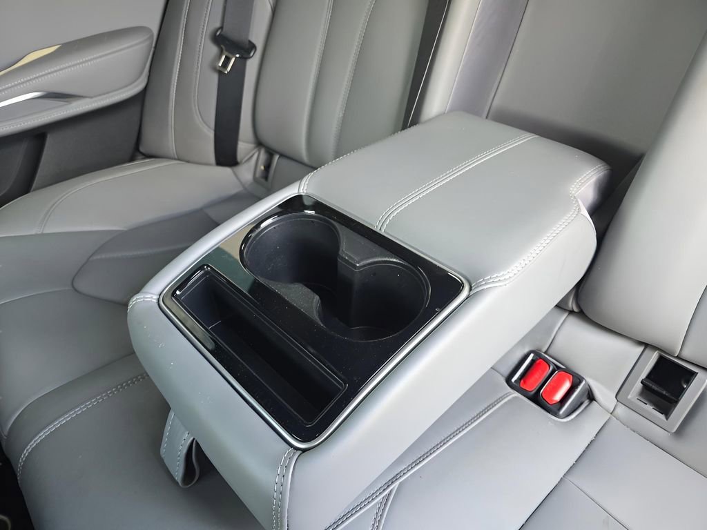 Used 2019 Toyota Avalon XLE w/ Carpet Mat Package FWD image 27