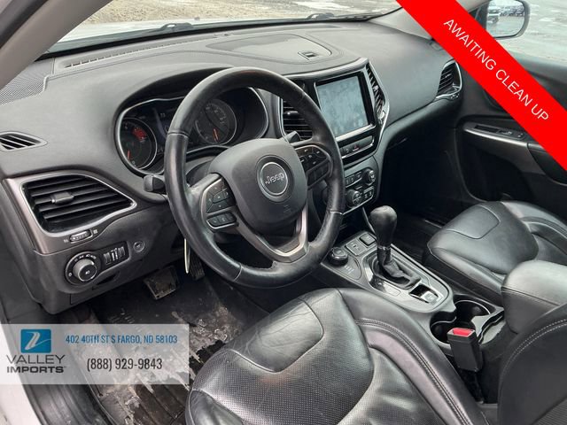 Used 2019 Jeep Cherokee Limited image 8