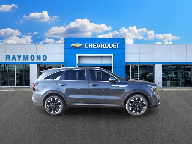 Used 2025 Kia Sorento EX FWD image 2