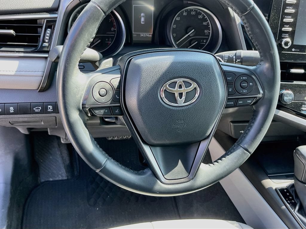 Used 2022 Toyota Camry SE FWD image 11