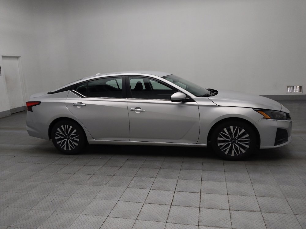 Used 2023 Nissan Altima 2.5 SV image 11