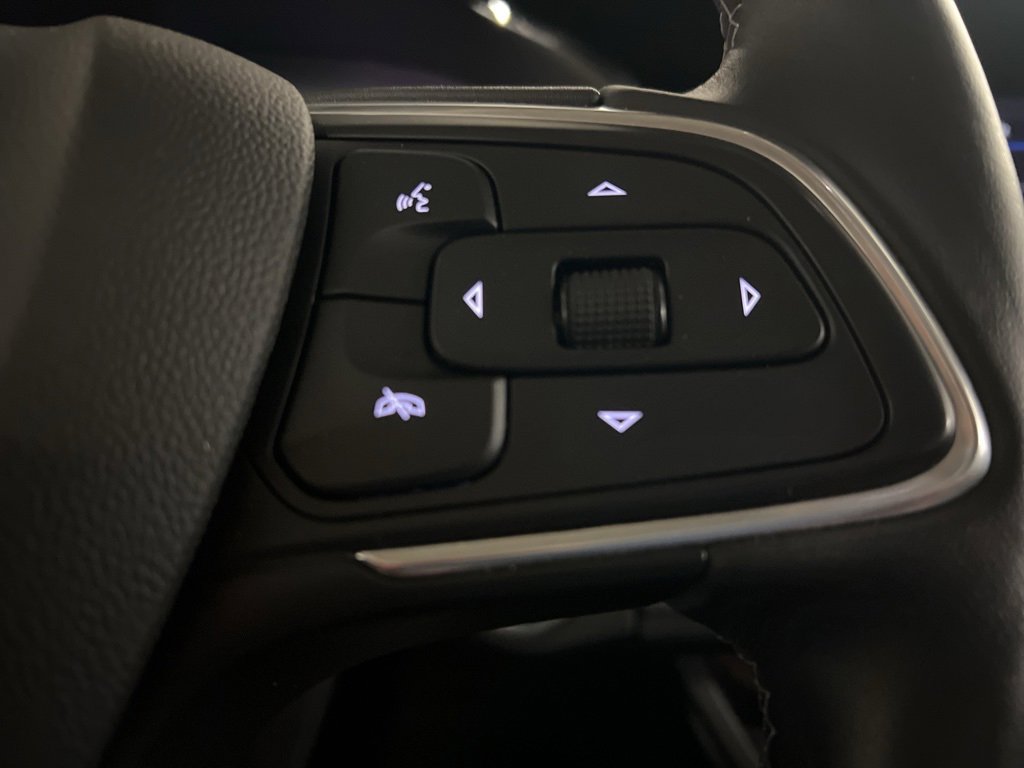 Certified 2023 Buick Envision Essence w/ Sport Touring Package image 16